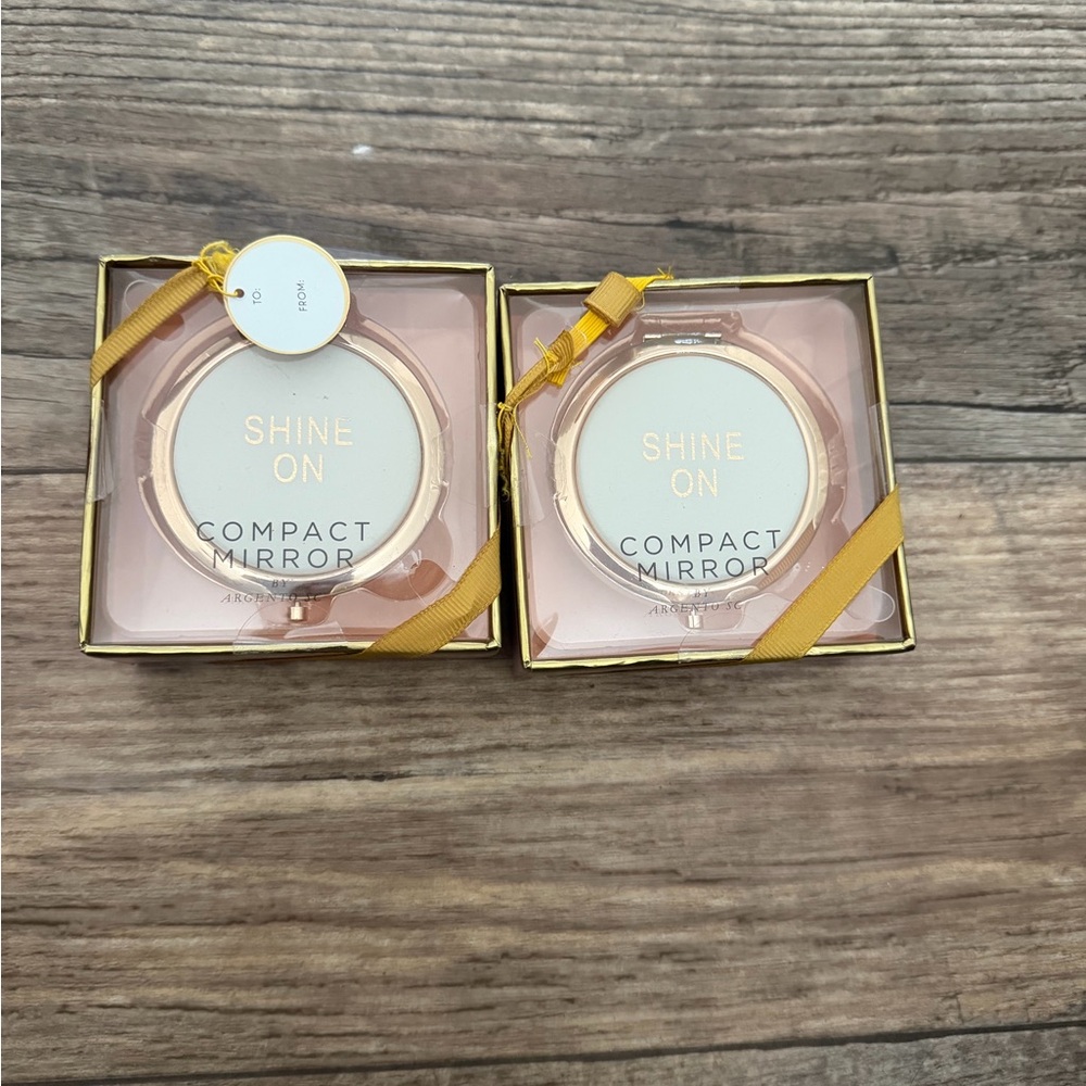 Shine On Compact Mirror - Gold
